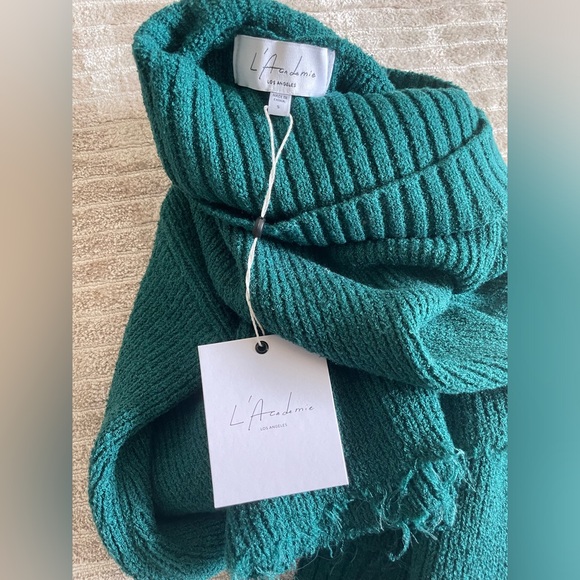 L’Academie Lucia cropped sweater - Picture 4 of 6